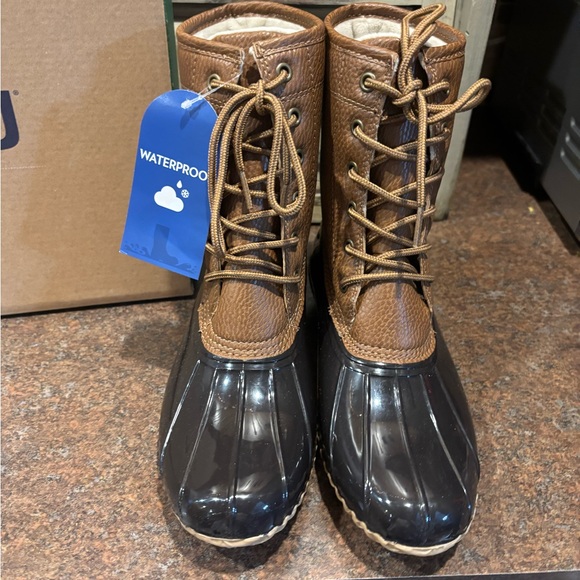 JBU Tan and Black Waterproof Boots - Picture 3 of 6